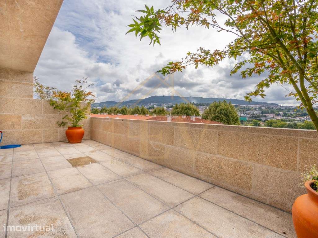 T2 Novo Recuado com Terraço | Creixomil | Guimarães - Grande imagem: 3/27