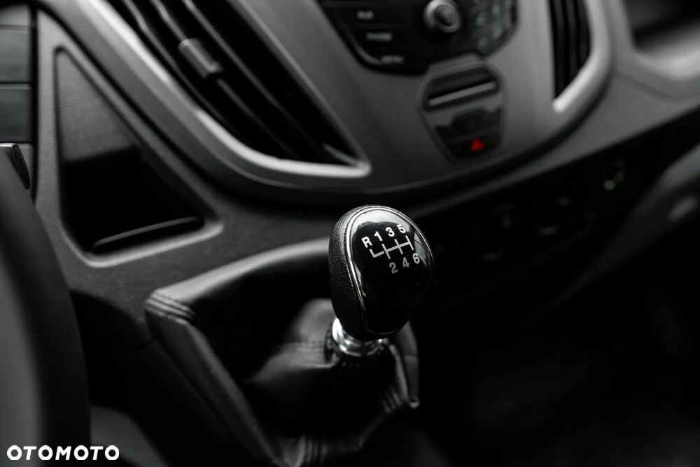 Ford Transit - 21
