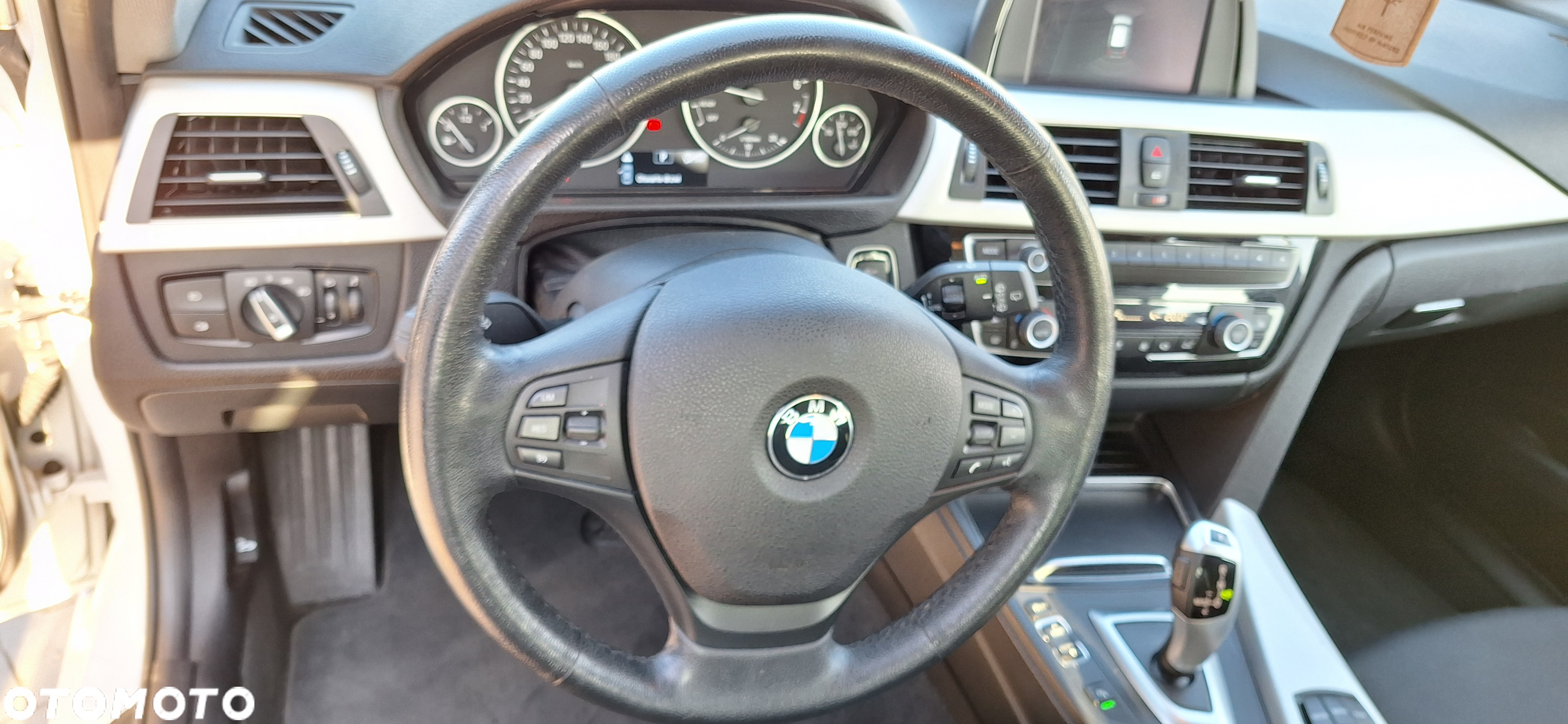 BMW Seria 3 320i Advantage - 12