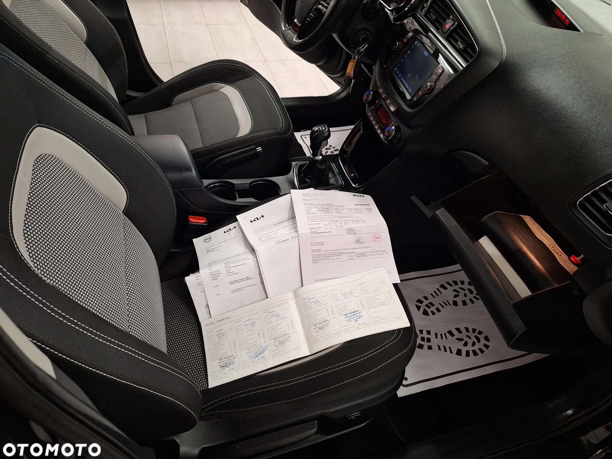 Kia Ceed 1.4 CVVT SW Dream Team Edition - 38