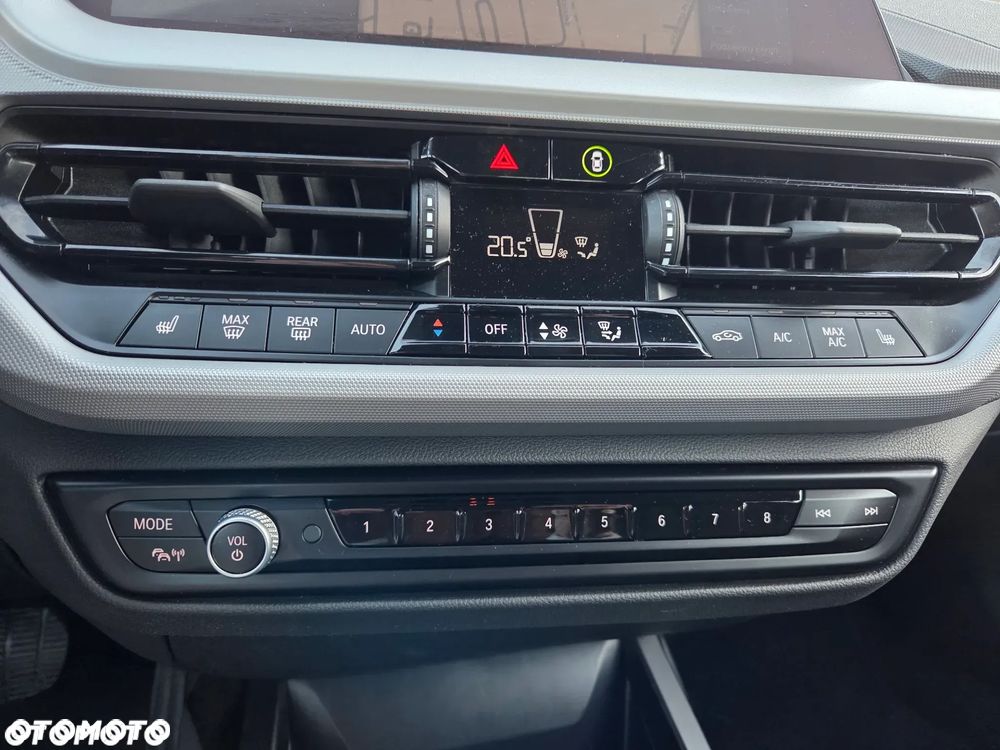 BMW Seria 1 118i Advantage - 17