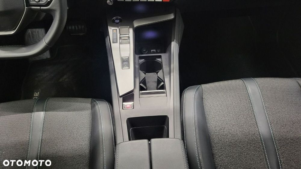 Peugeot 308 1.2 PureTech Allure Pack S&S EAT8 - 19