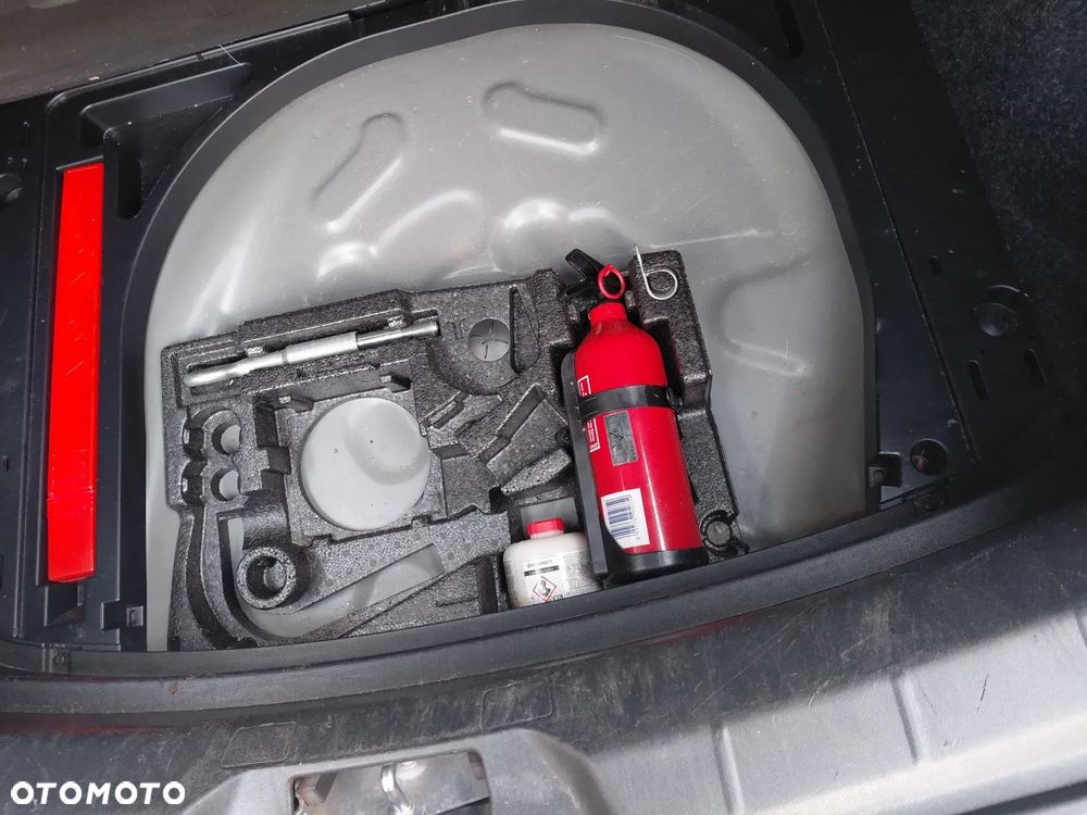 Volvo V40 T2 Summum - 20