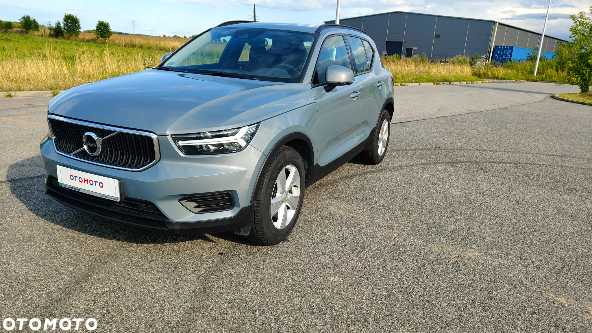 Volvo XC 40 T3 Momentum Core - 4