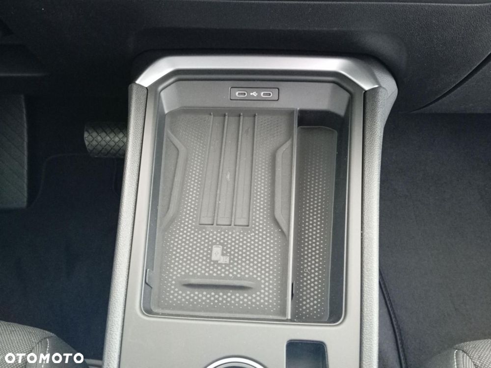 Volkswagen T-Roc - 22