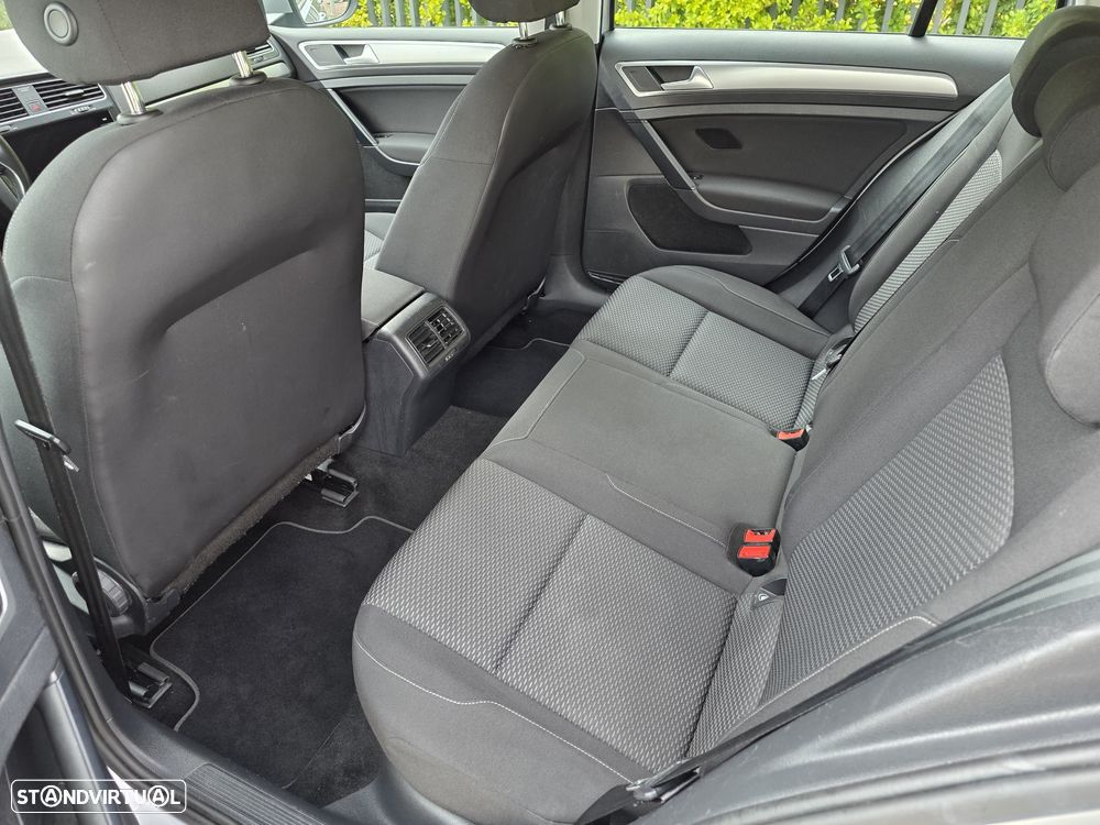 VW Golf Variant 1.6 TDi SCR Comfortline - 13