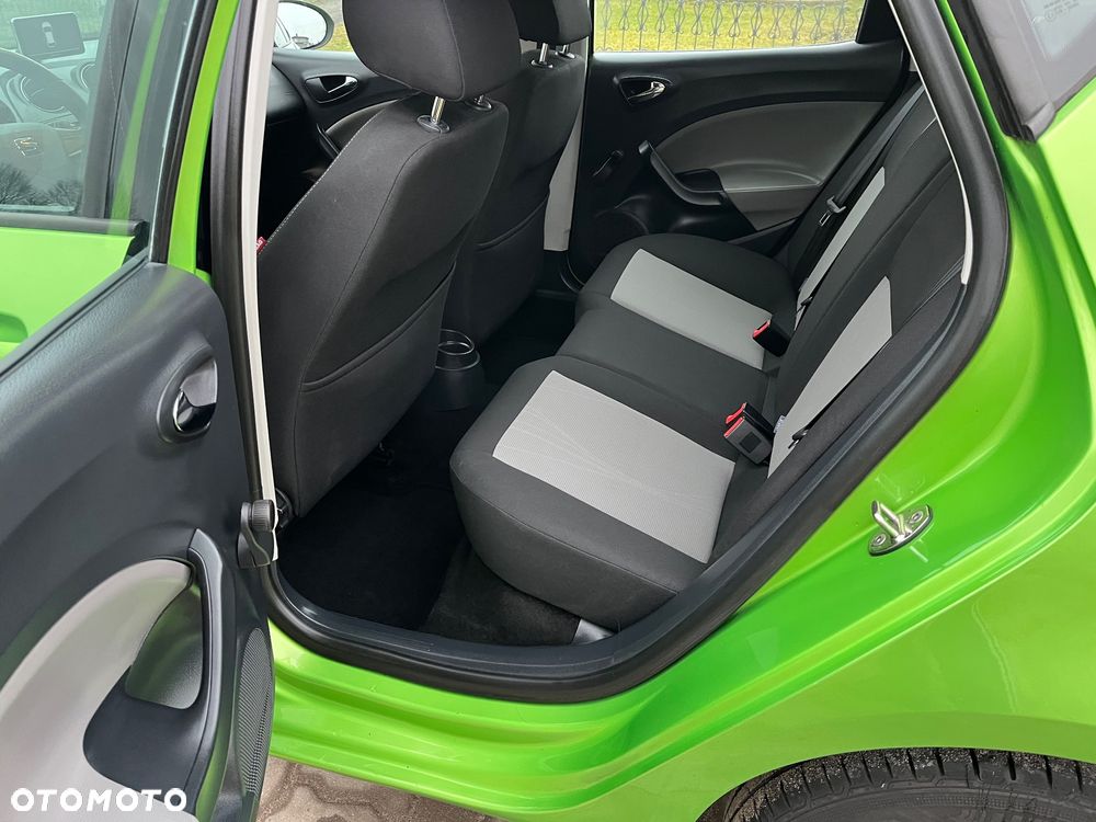 Seat Ibiza 1.4 16V Style Salsa - 24