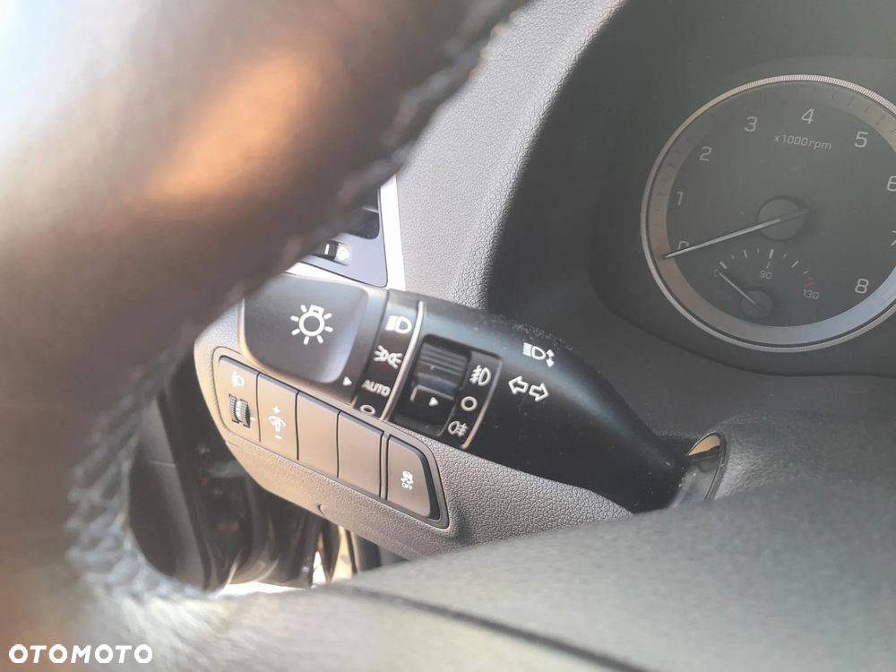 Hyundai Tucson 1.6 GDI BlueDrive GO 2WD - 21