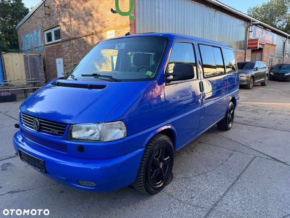 Volkswagen Multivan - 2