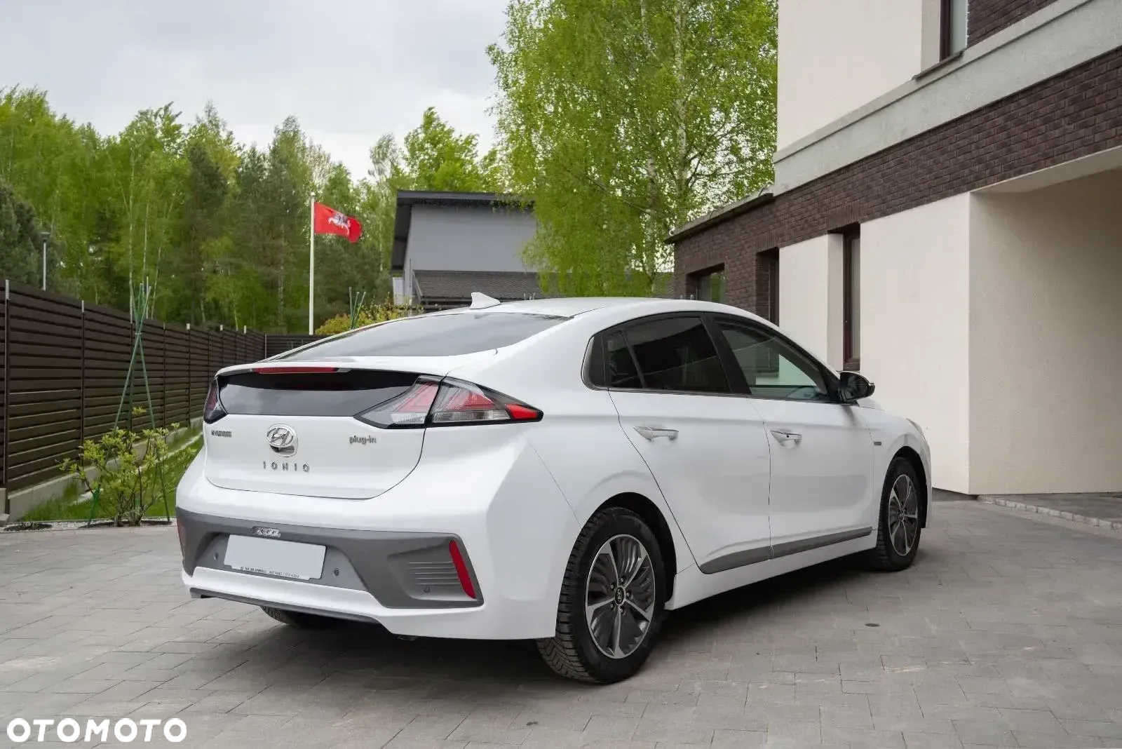 Hyundai IONIQ Plug-in-Hybrid 1.6 GDI Premium - 4
