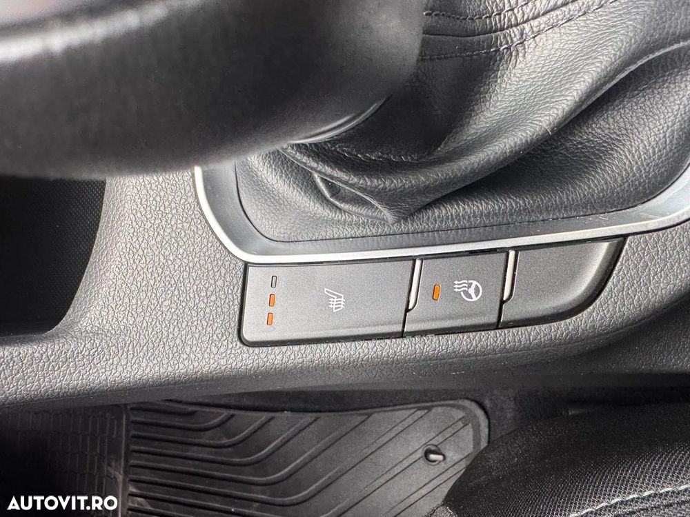 Hyundai i30 1.5 110CP M/T Highway - 24