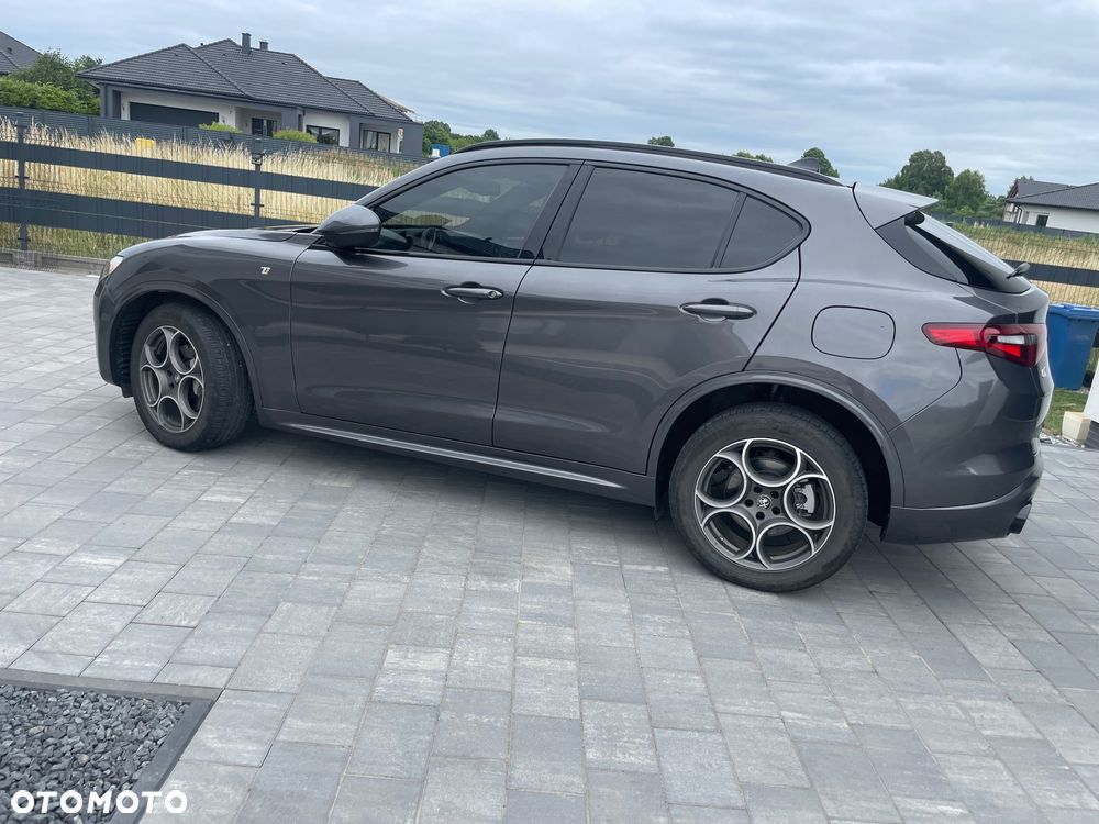 Alfa Romeo Stelvio 2.0 Turbo TI Q4 - 9