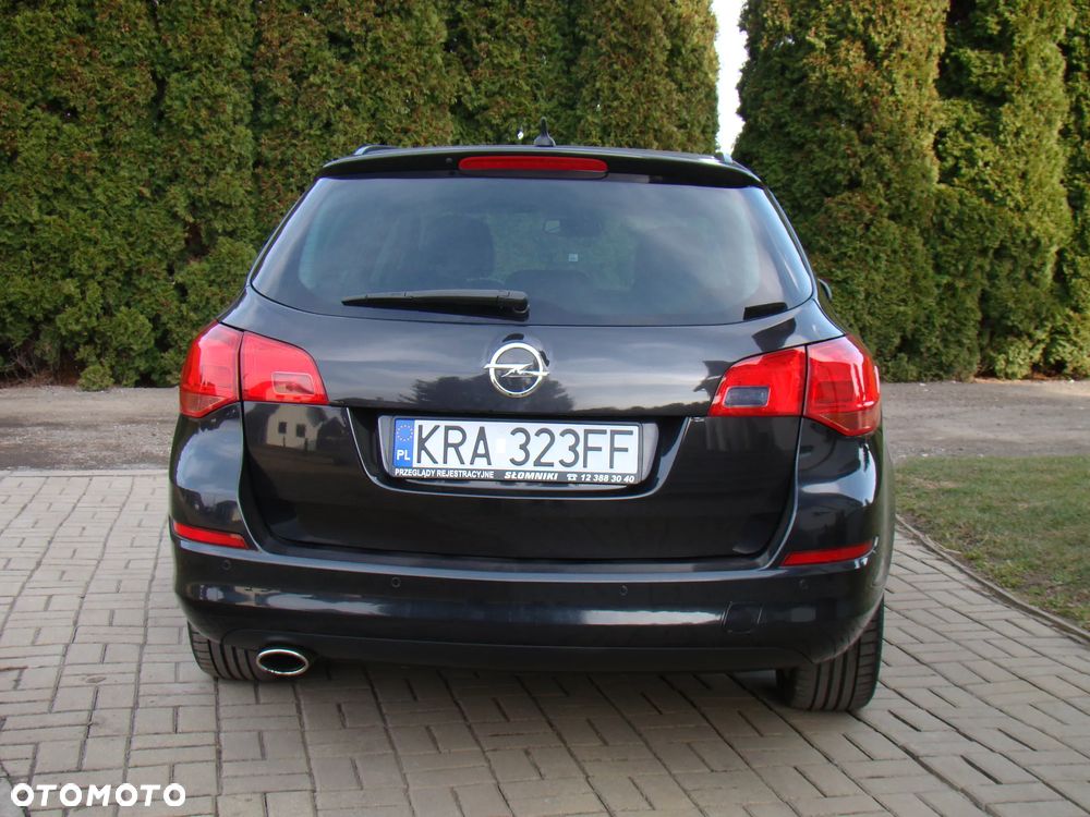 Opel Astra 1.4 Turbo - 8