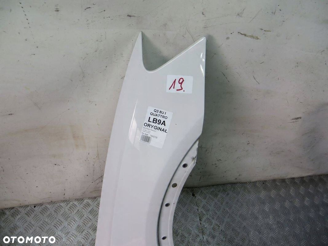 AUDI Q3 8U BŁOTNIK PRAWY PRZOD LB9Y 11- - 4