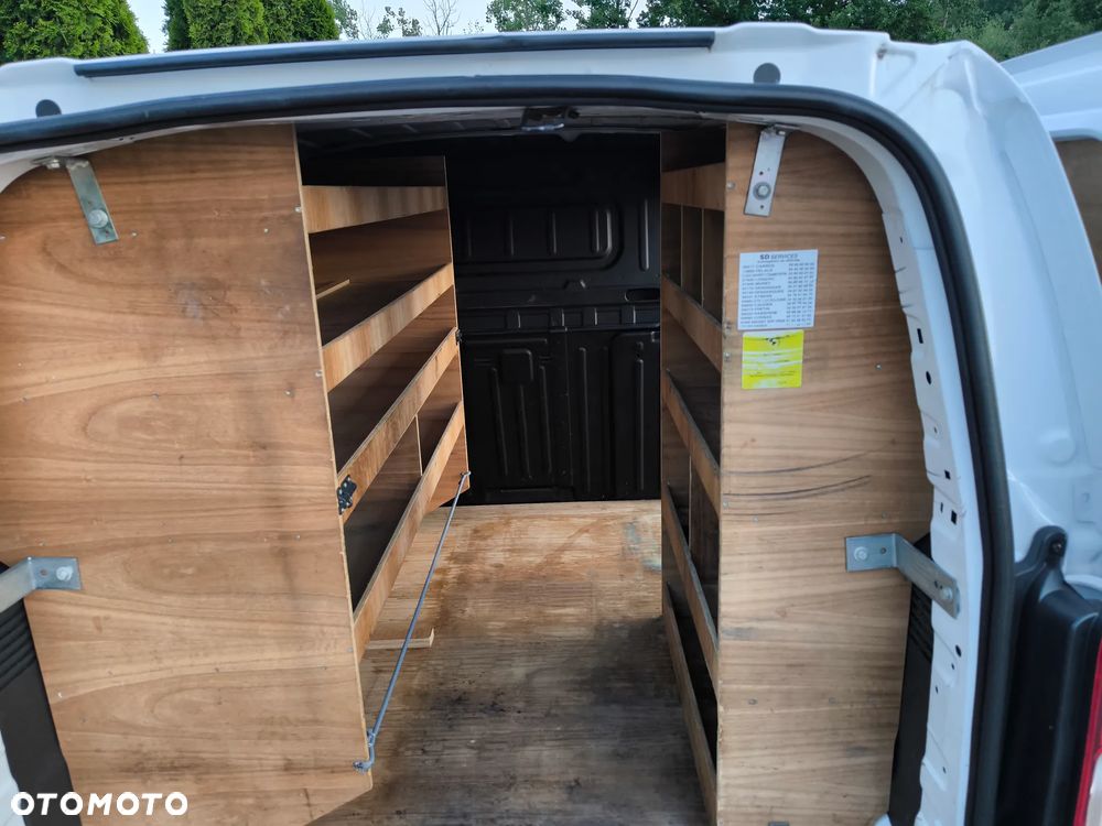 Citroën BERLINGO - 23
