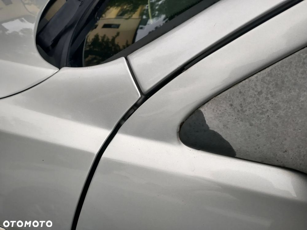 Ford Mondeo 2.0 TDCi Ghia - 12