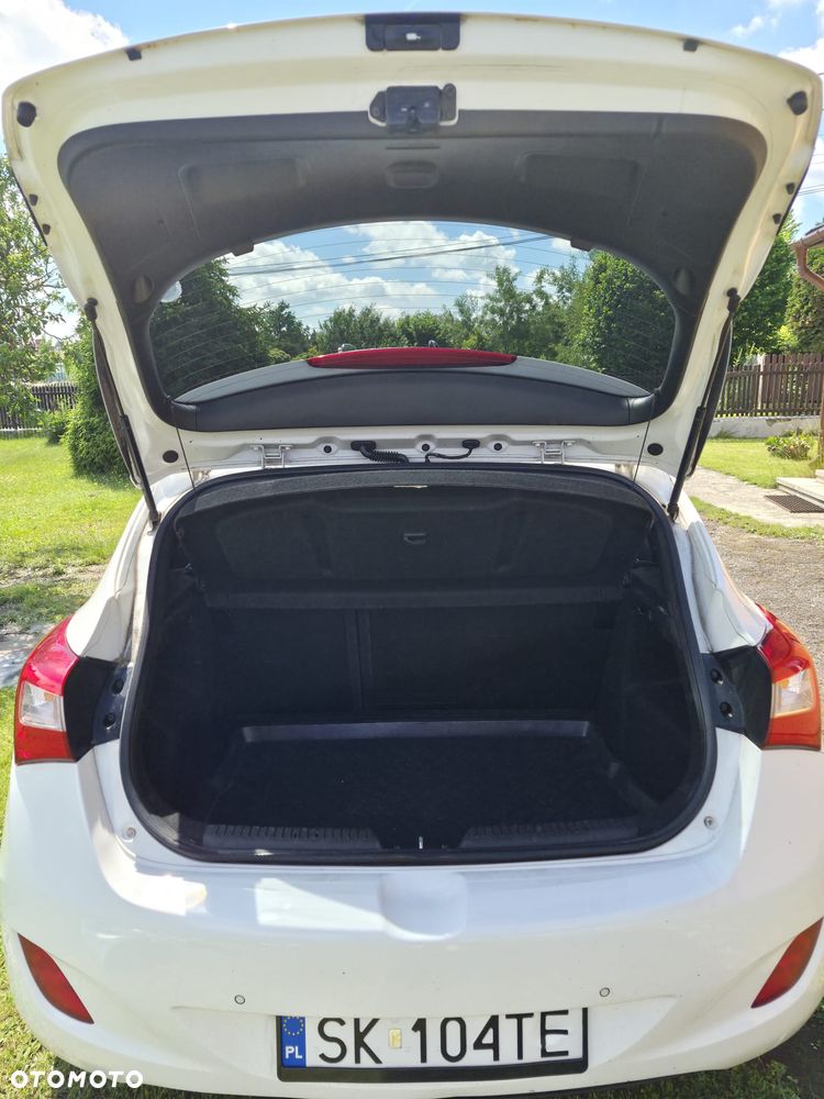 Hyundai i30 1.6 CRDi Premium - 12