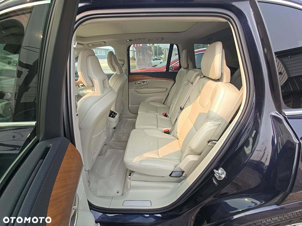Volvo XC 90 - 11