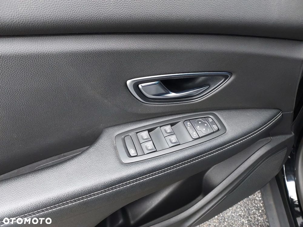 Renault Scenic ENERGY TCe 140 LIMITED - 34