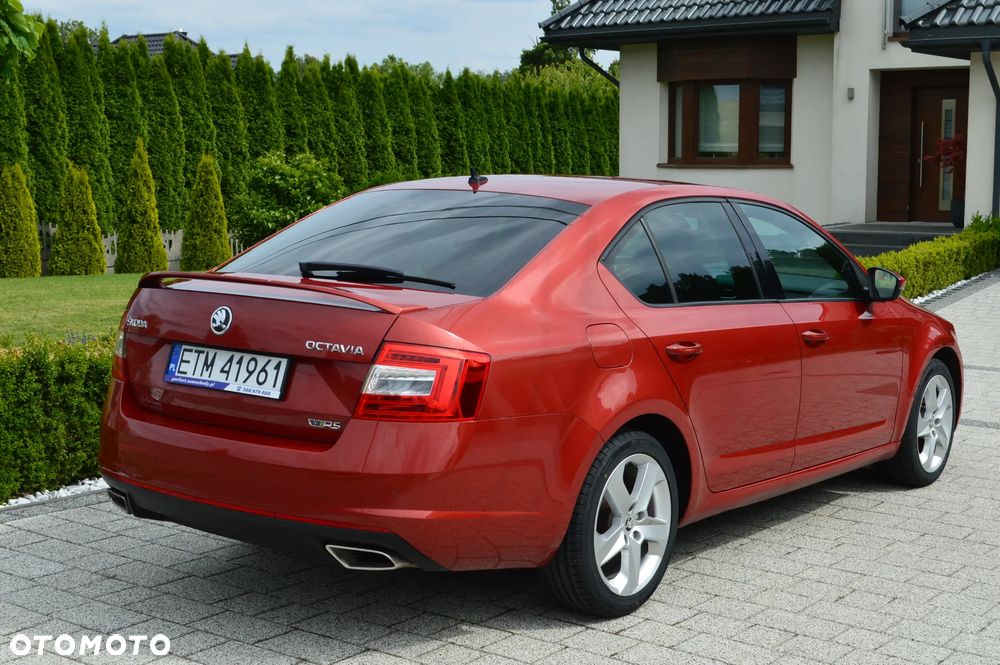 Skoda Octavia 2.0 TDI RS DSG - 4