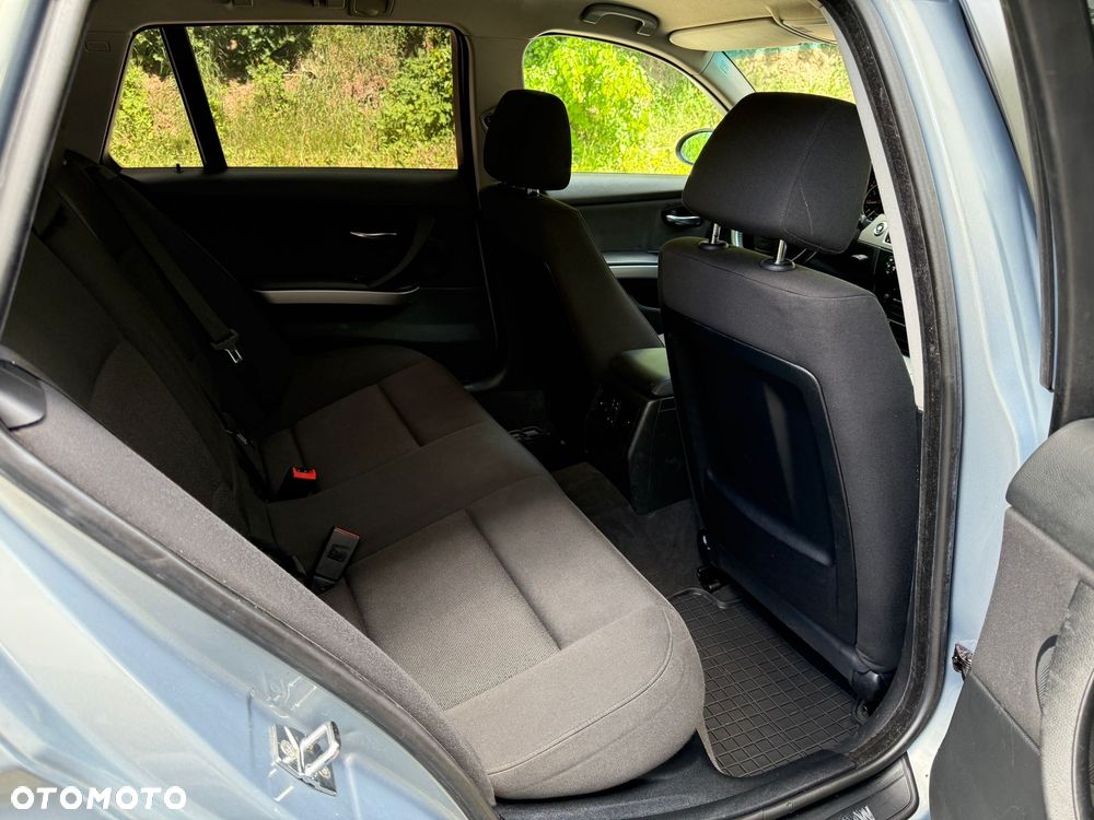 BMW Seria 3 318i - 20