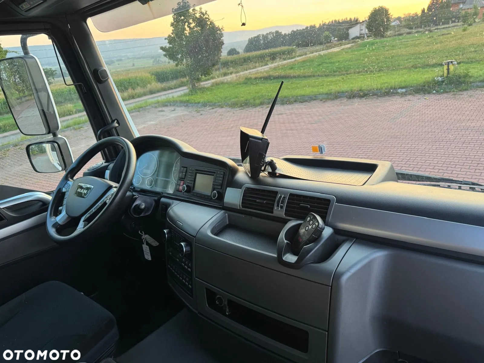 MAN TGM18.290 4x2 ACC/ CHłODNIA Z WINDĄ /CARRIER 850MT /SYPIALKA / EURO6/ASO - 17