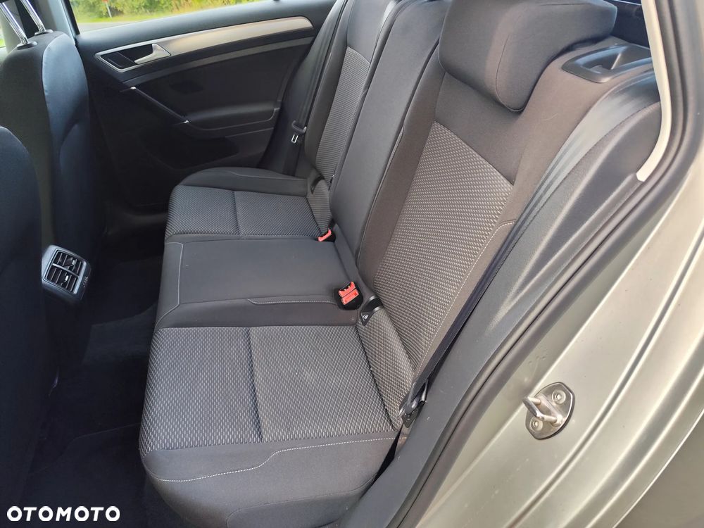 Volkswagen Golf 1.6 TDI (BlueMotion Technology) DSG Comfortline - 12