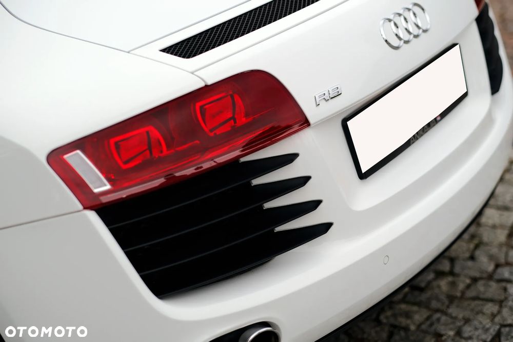 Audi R8 Coupé 4.2 Quattro R tronic - 15