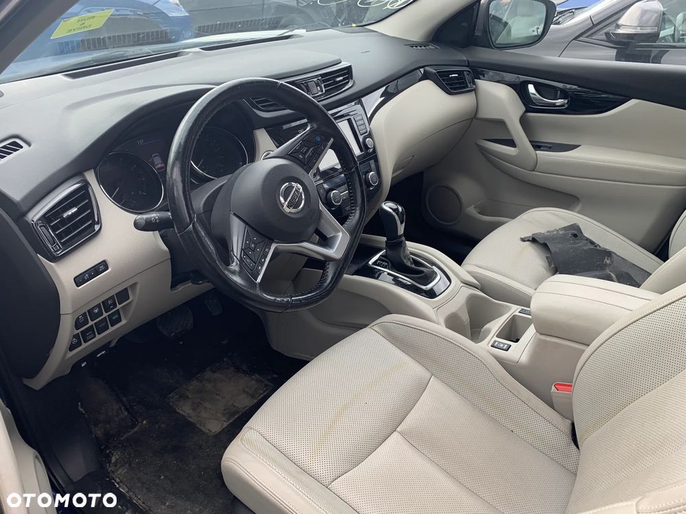 Nissan Qashqai - 15