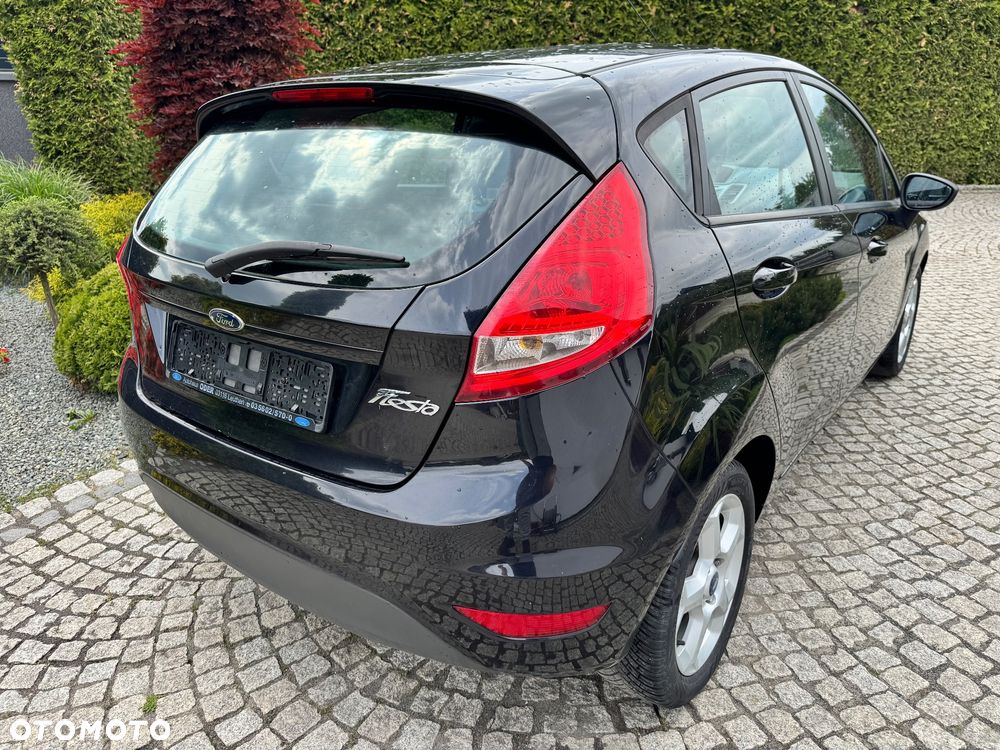 Ford Fiesta - 11
