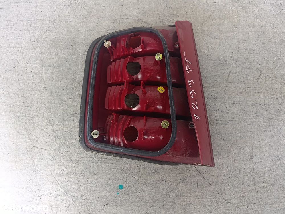 LAMPA TYLNA PRAWA SKODA FABIA I FL KOMBI - 3