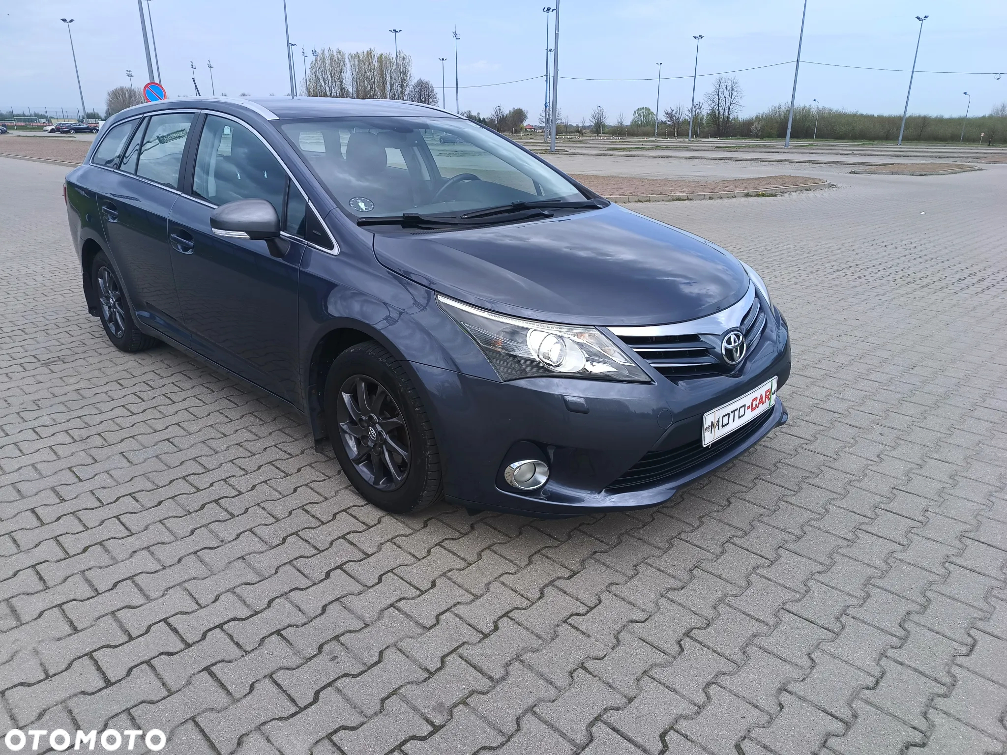 Toyota Avensis 1.8 Luna - 2