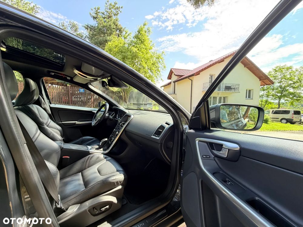 Volvo XC 60 D4 AWD Summum - 26