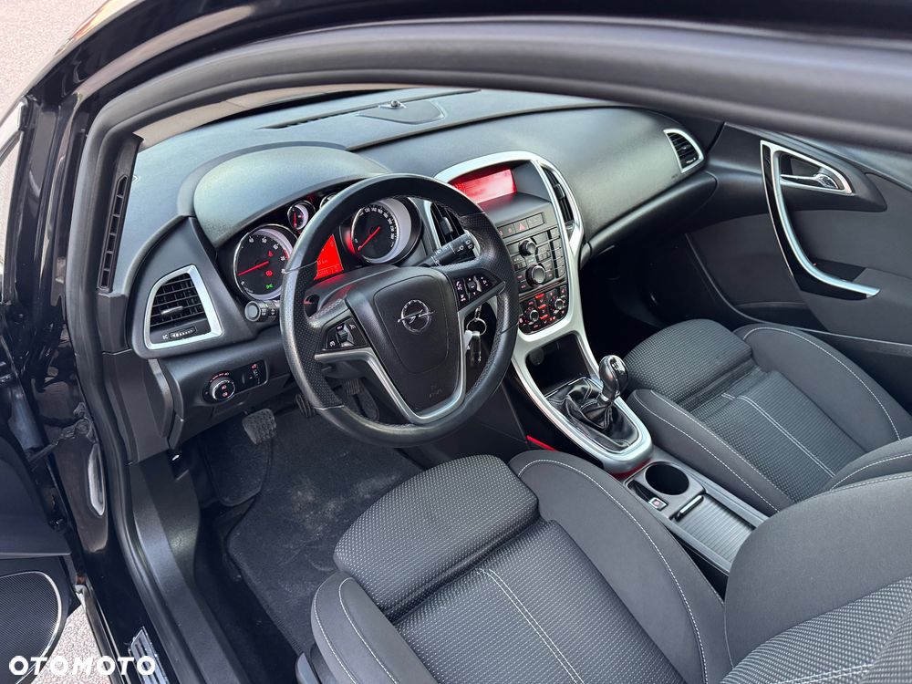 Opel Astra 1.4 Turbo Edition - 24