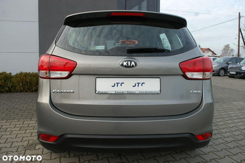 Kia Carens - 18