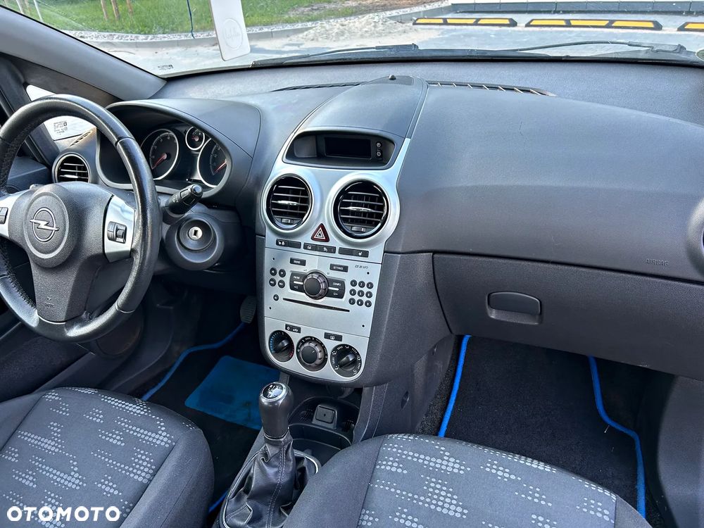 Opel Corsa 1.4 16V Graphite - 12
