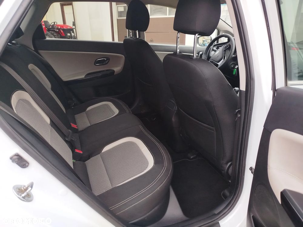 Kia Ceed 1.6 CRDi 128 Dream-Team Edition - 12