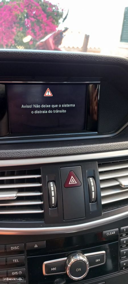 Mercedes-Benz E 300 Bluetec Hybrid Avantgarde - 15