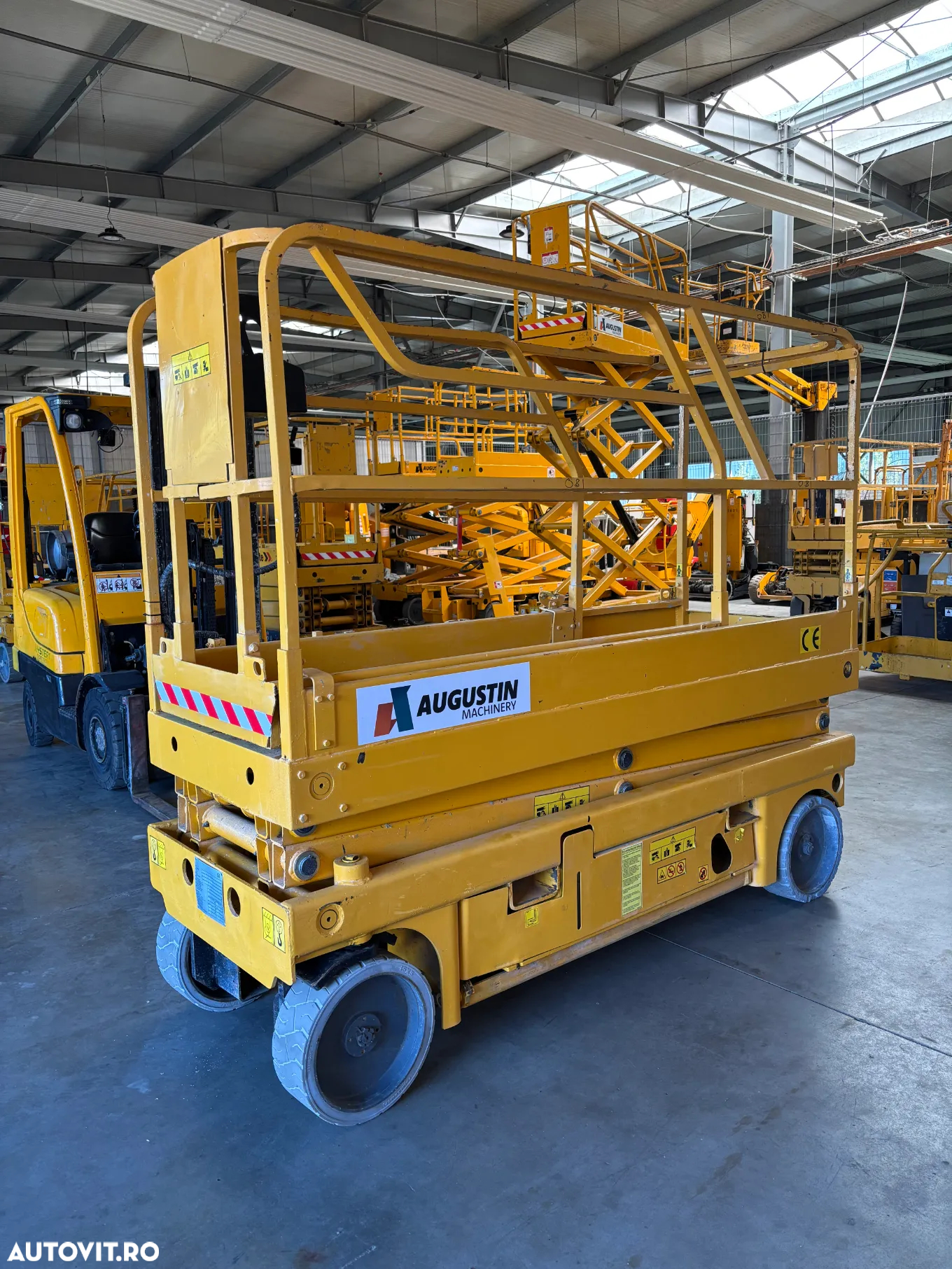 Inchirieri nacele electrice inguste Haulotte Compact 8 - 6