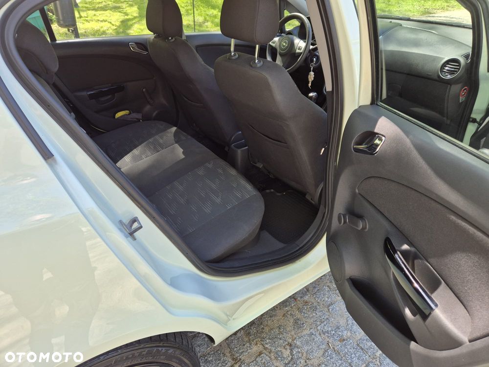 Opel Corsa 1.2 16V Enjoy - 10