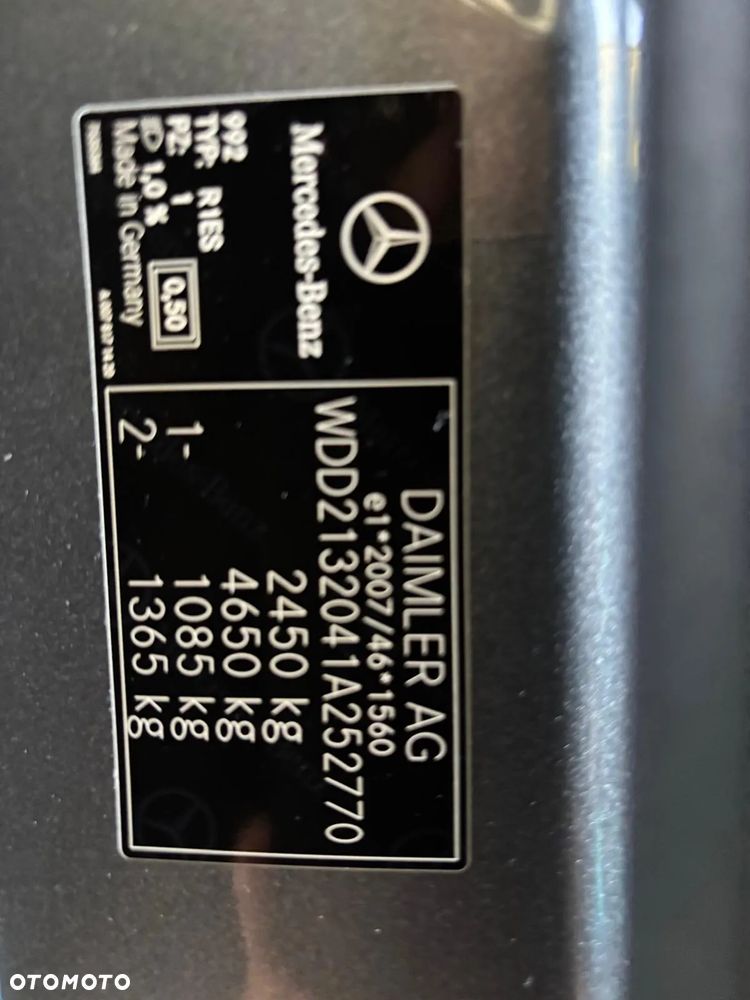 Mercedes-Benz Klasa E 220 d 4-Matic 9G-TRONIC - 13