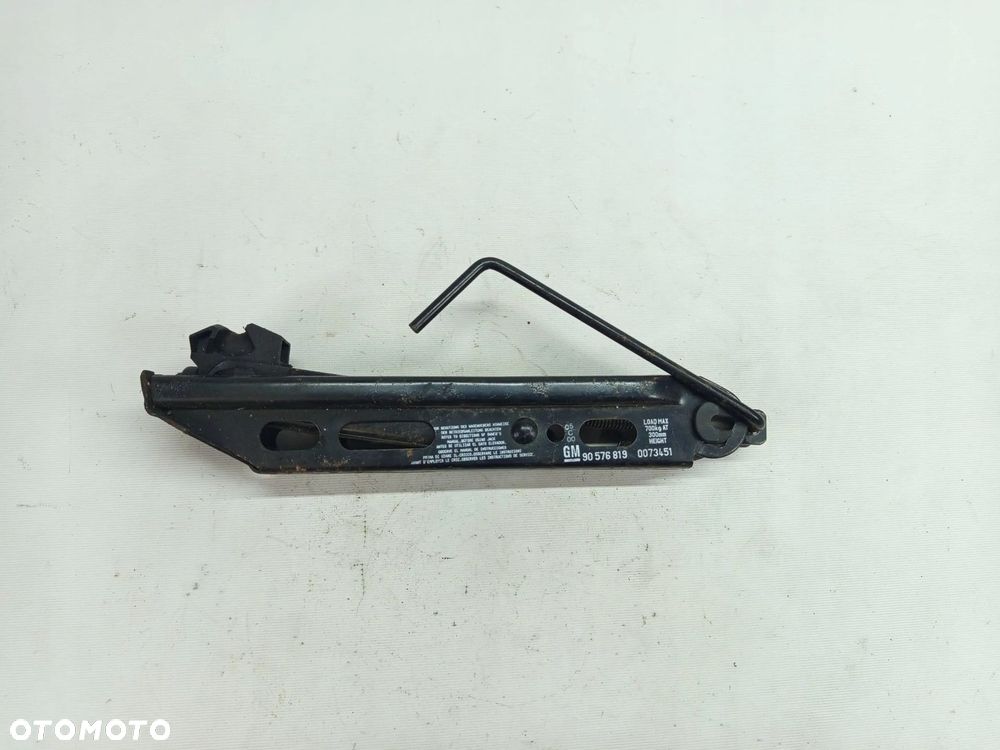 LEWAREK SAMOCHODOWY PODNOŚNIK OPEL VECTRA B C 90576819 - 1