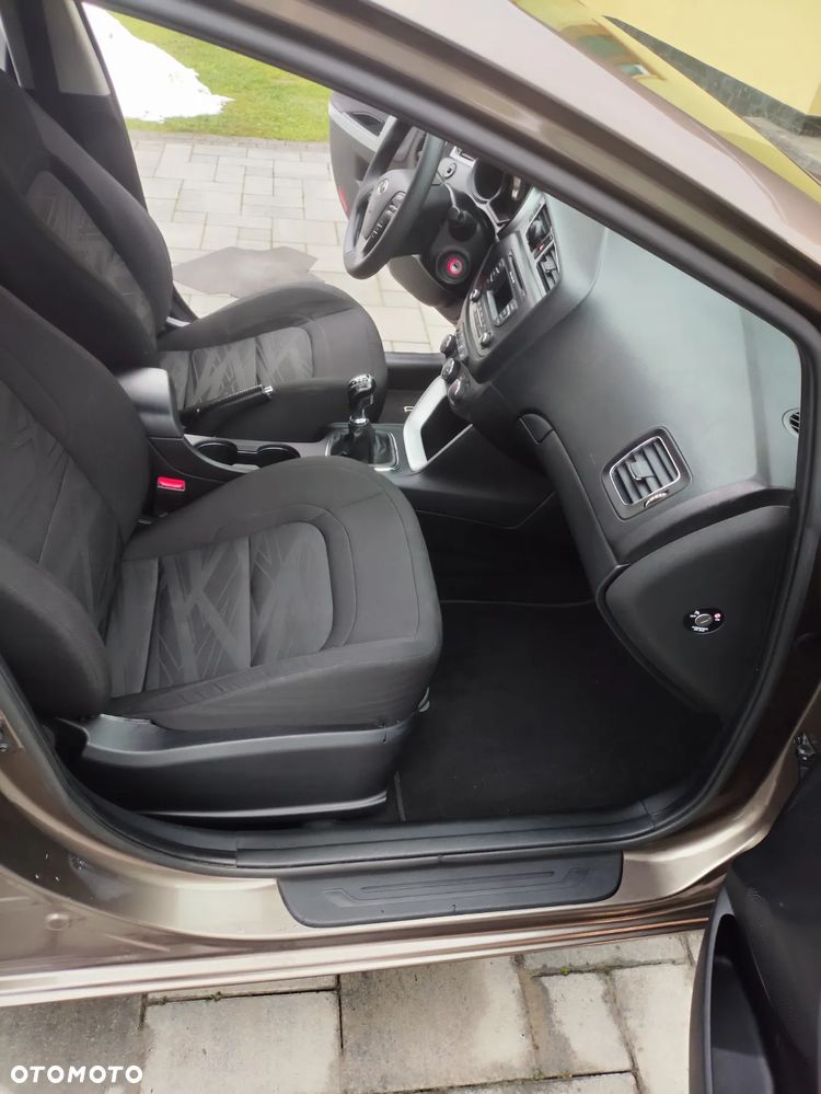 Kia Ceed 1.4 CVVT Dream Team Edition - 13