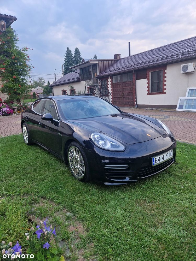 Porsche Panamera 4S - 21