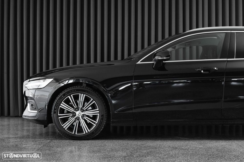 Volvo V60 2.0 B4 Momentum Geartronic - 7