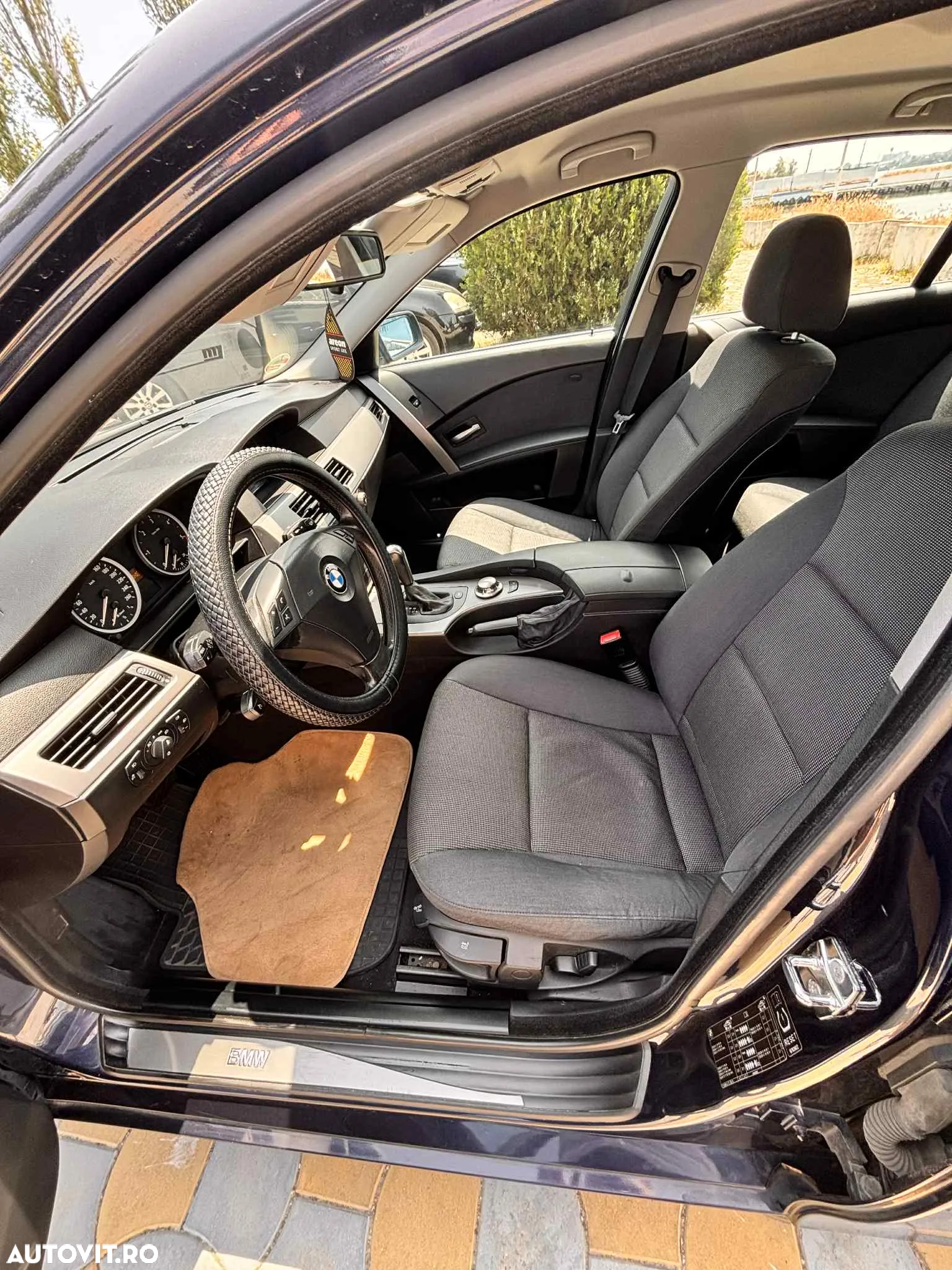 BMW Seria 5 525d Aut. - 5
