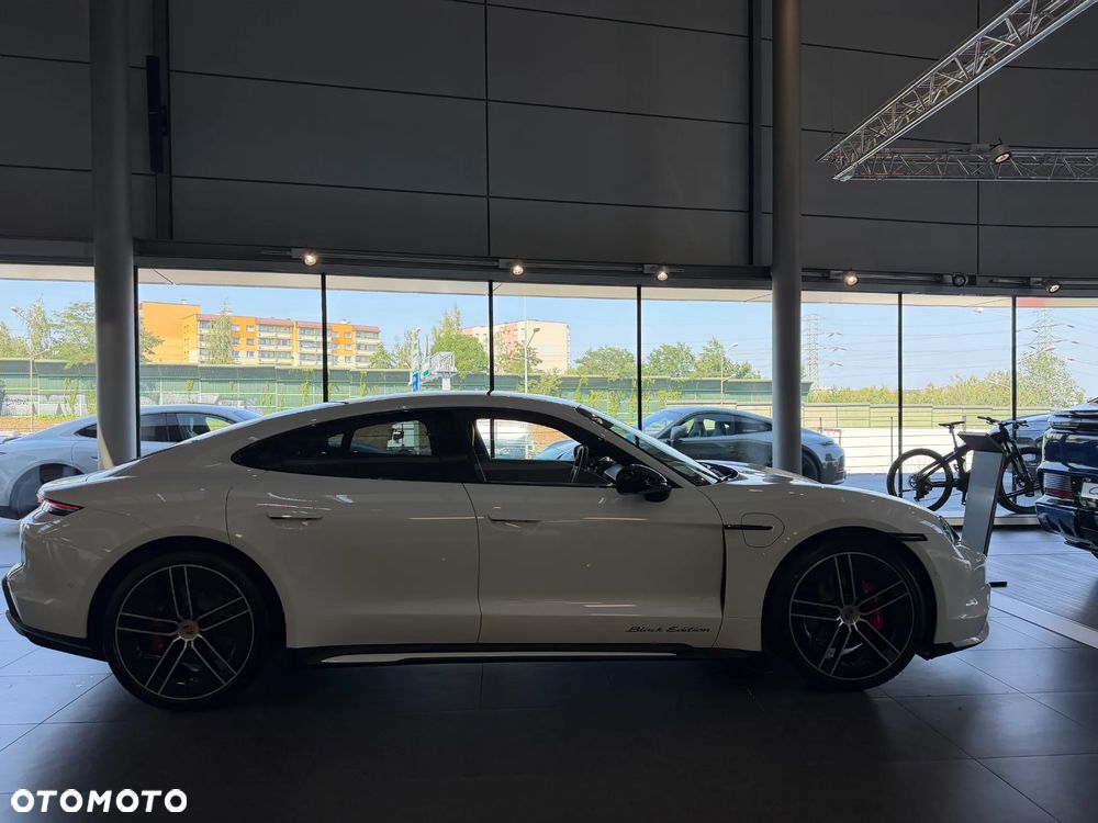 Porsche Taycan 105kWh 4S Black Edition - 8