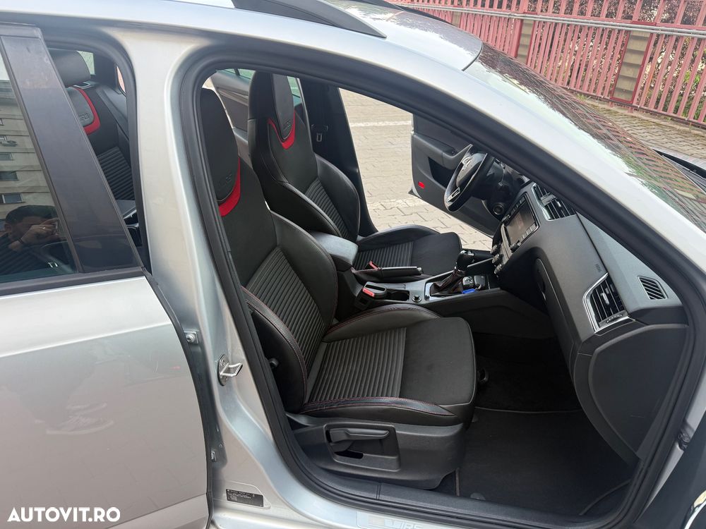 Skoda Octavia 2.0 TDI DSG RS - 14