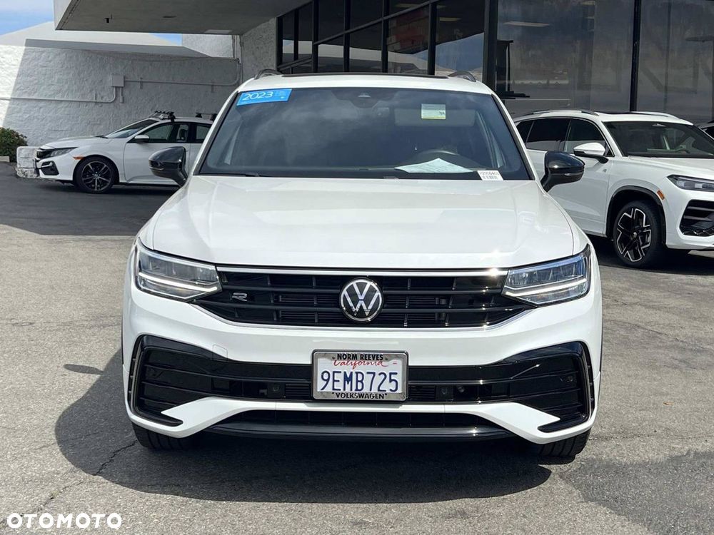 Volkswagen Tiguan - 2