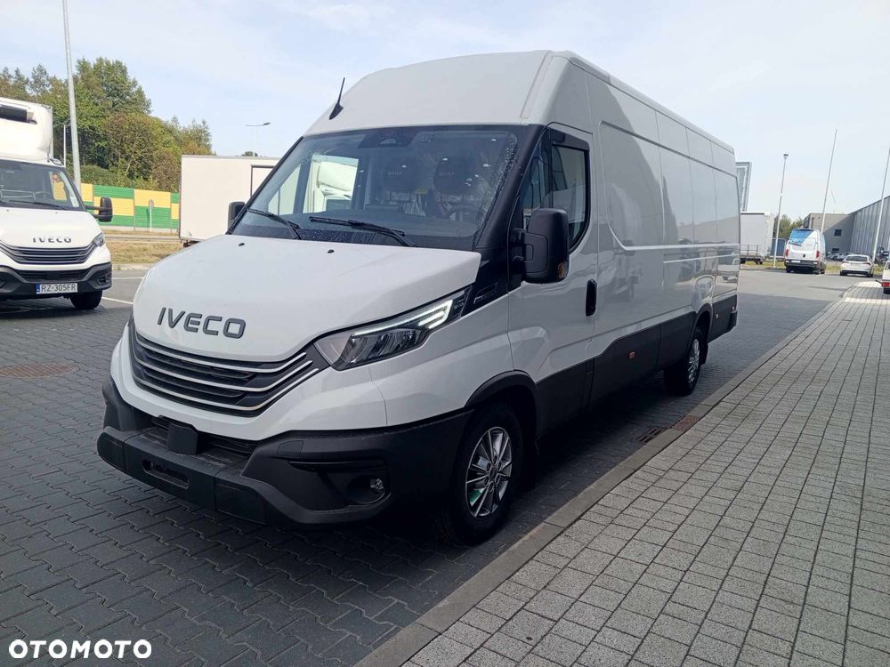 Iveco Daily 35S18HA8V MY24 - 8